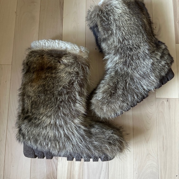 Nakiuk Fur Boots - Picture 5 of 11